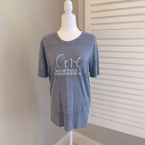Love Never Fails (XL) Christian t-shirt